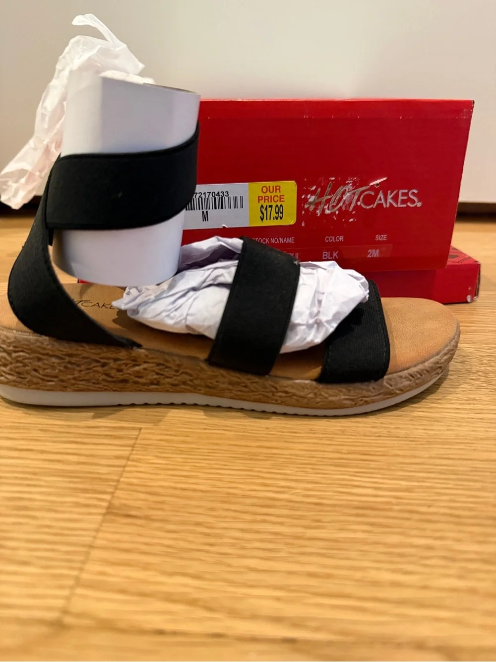 Hot Cakes Black Strappy Kids Sandals with Elastic Ankle Band